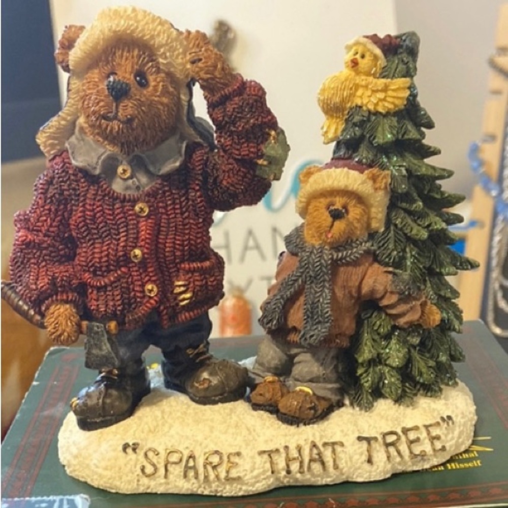 2000 Boyds Bears Spare that tree 2000 Christmas Euc 4” x 5” have 2 others